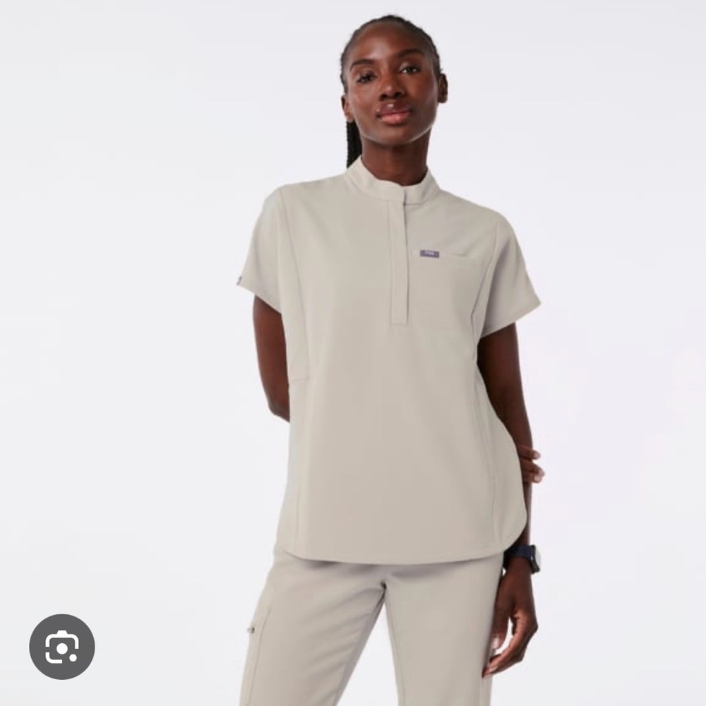 NWOT Figs Montex Scrub Top